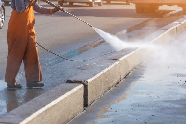 Commercial Concrete Cleaning in Mount Pleasant