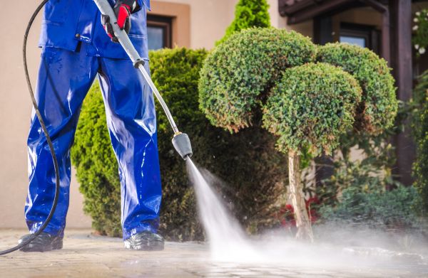 Driveway Cleaning in Mount Pleasant