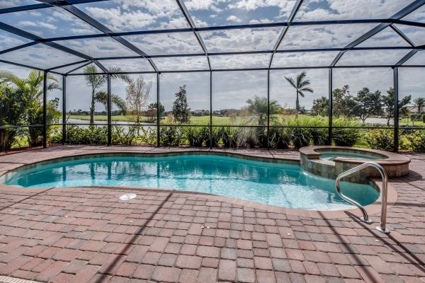 Pool Enclosure Cleaning