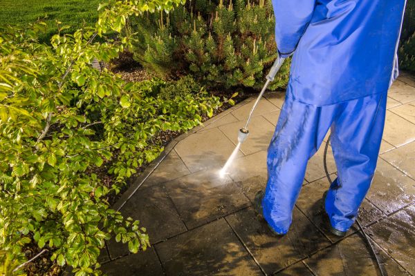 Hardscape Cleaning Service