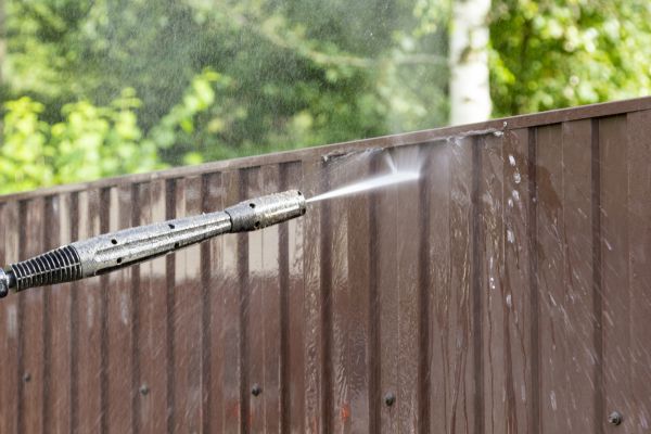 Vinyl Fence Cleaning Service