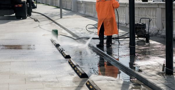 Parking Lot Pressure Washing in Mount Pleasant