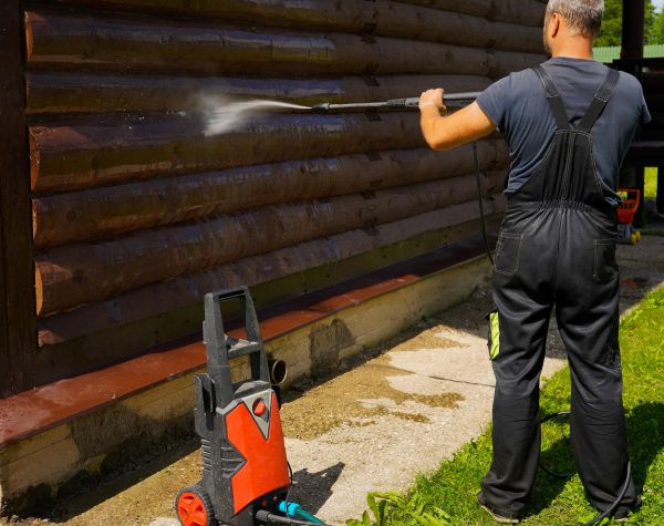 Log Home Power Washing Service