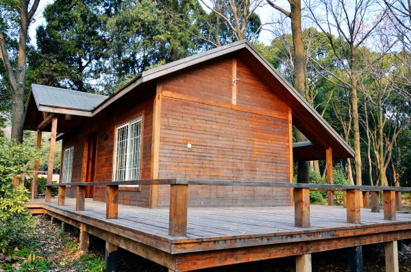 Wooden Home Power Washing