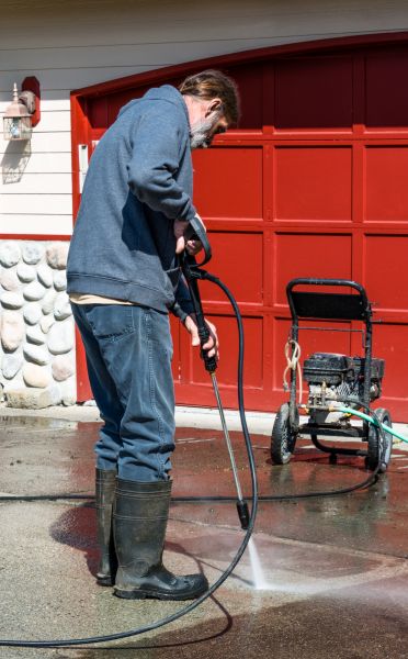 Driveway Pavement Cleaning Service