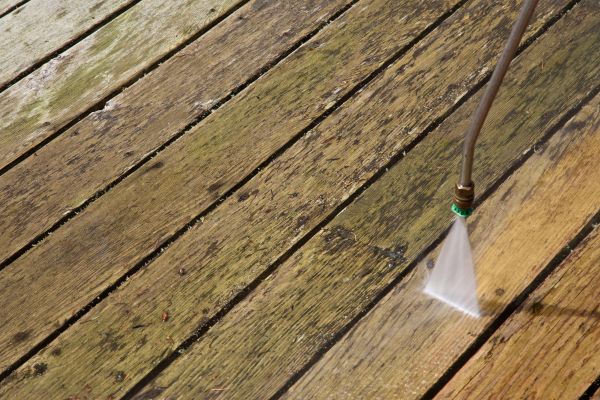 Deck Mold Removal