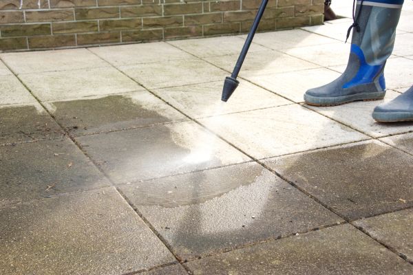 Apartment Concrete Cleaning
